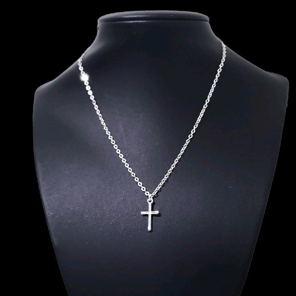 16" Silver Cross Pendant Necklace - 0001