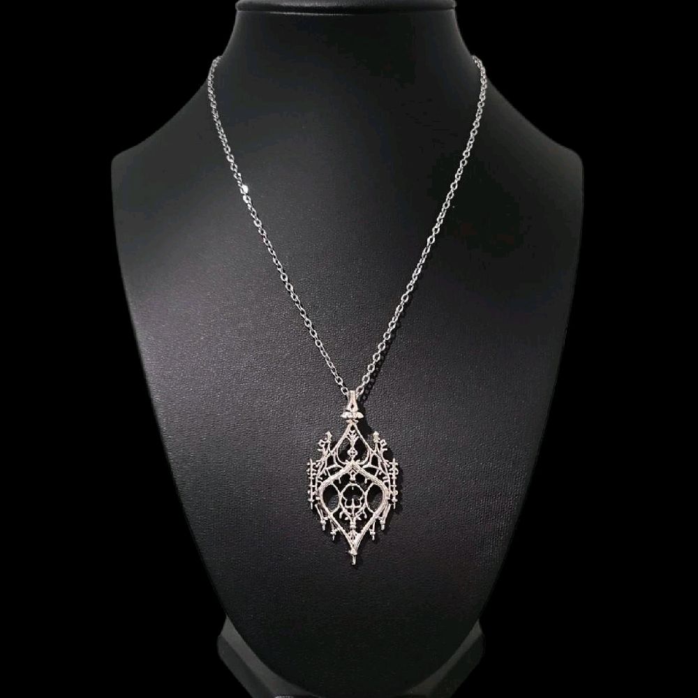 18-Inch Gothic Chandelier Pendant Necklace - Silvee