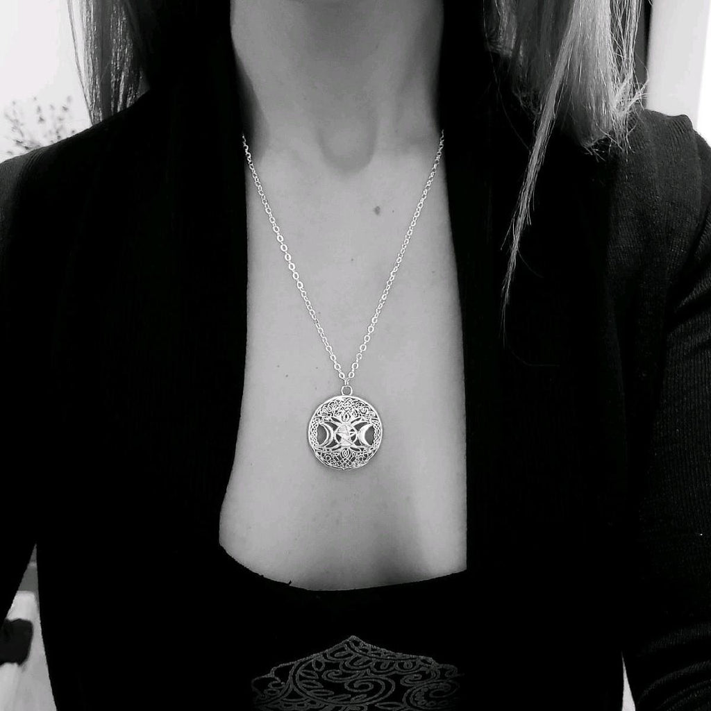 18" Silver Triple Moon Pentagram Necklace