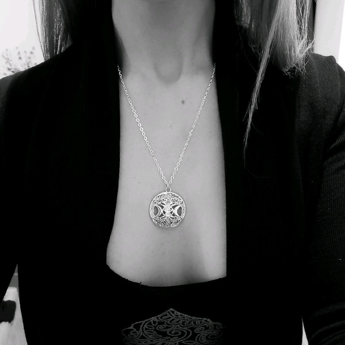 18" Silver Triple Moon Pentagram Necklace