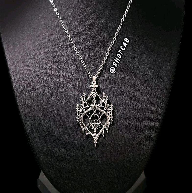 18-Inch Gothic Chandelier Pendant Necklace - Silvee