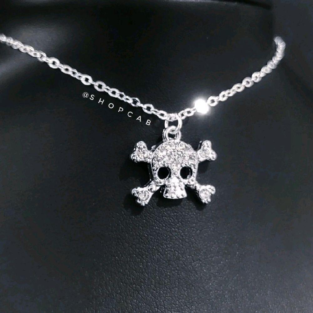16" Sparkly Crystal Skull Pendant Necklace - Gothic Jewelry