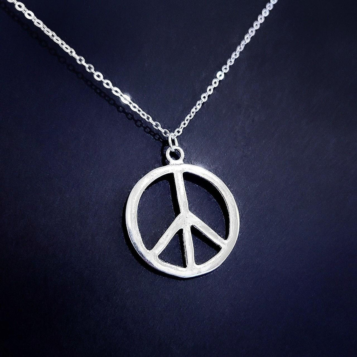 18" Silver Peace Pendant Necklace
