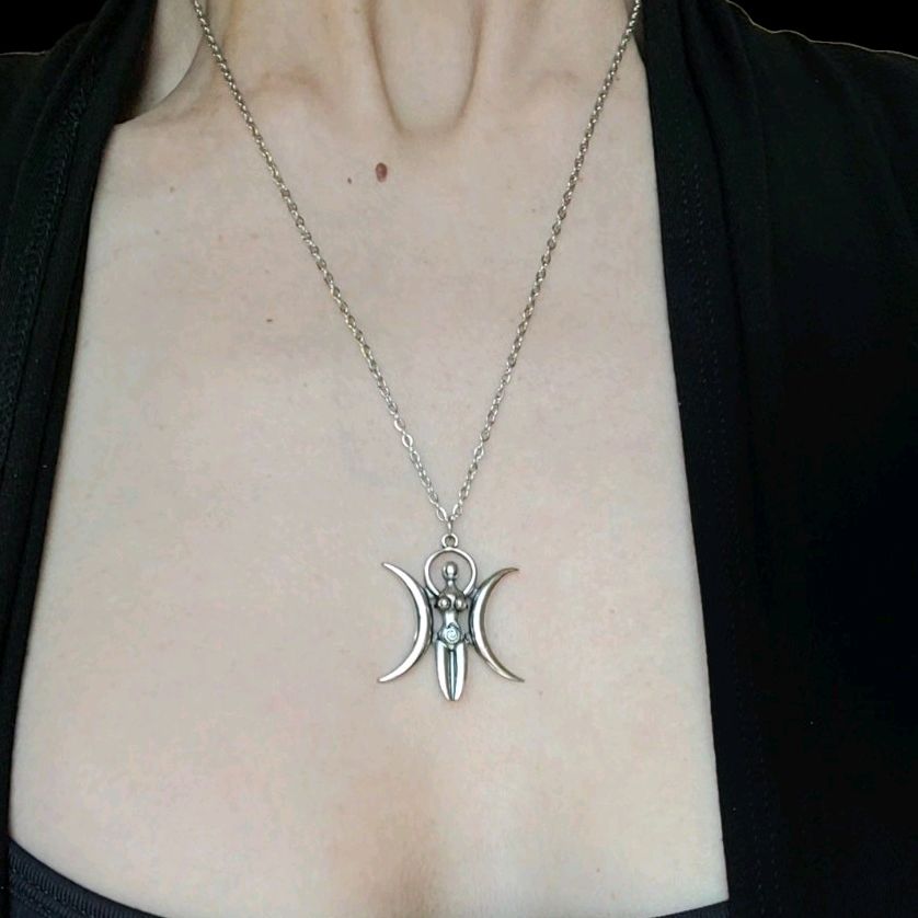 18" Silver Triple Moon Goddess Pendant Necklace