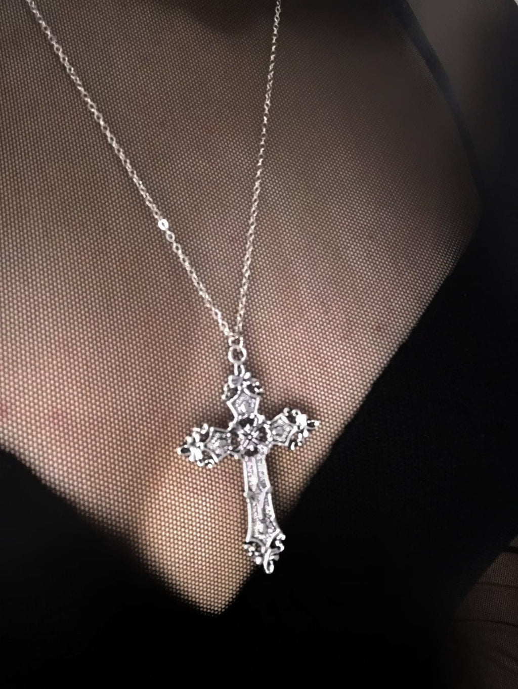 18" Silver Cross Necklace 021
