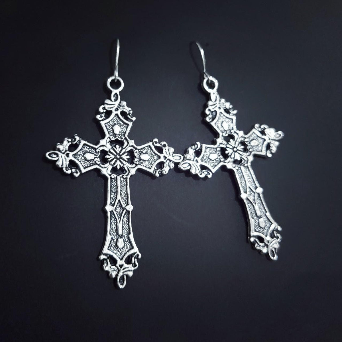 Gothic Silver Cross Earrings 021