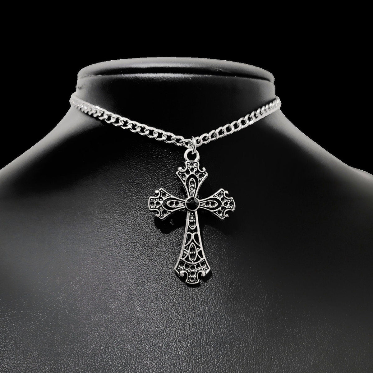 Gothic Cross Choker 023-Black