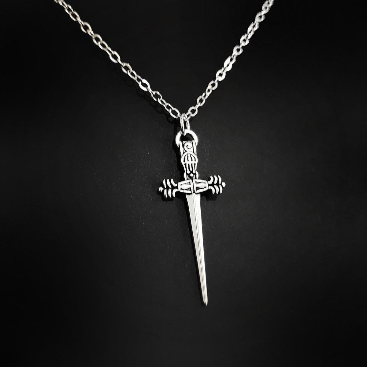 Silver Dagger Choker Necklace - 019