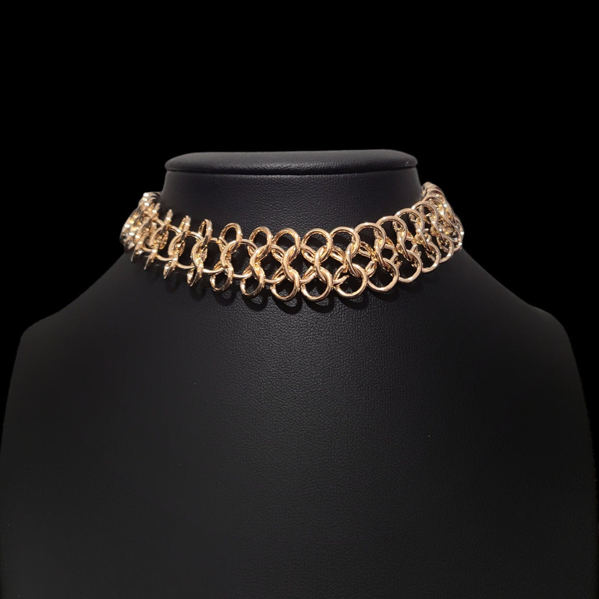 Gold Chainmail Choker