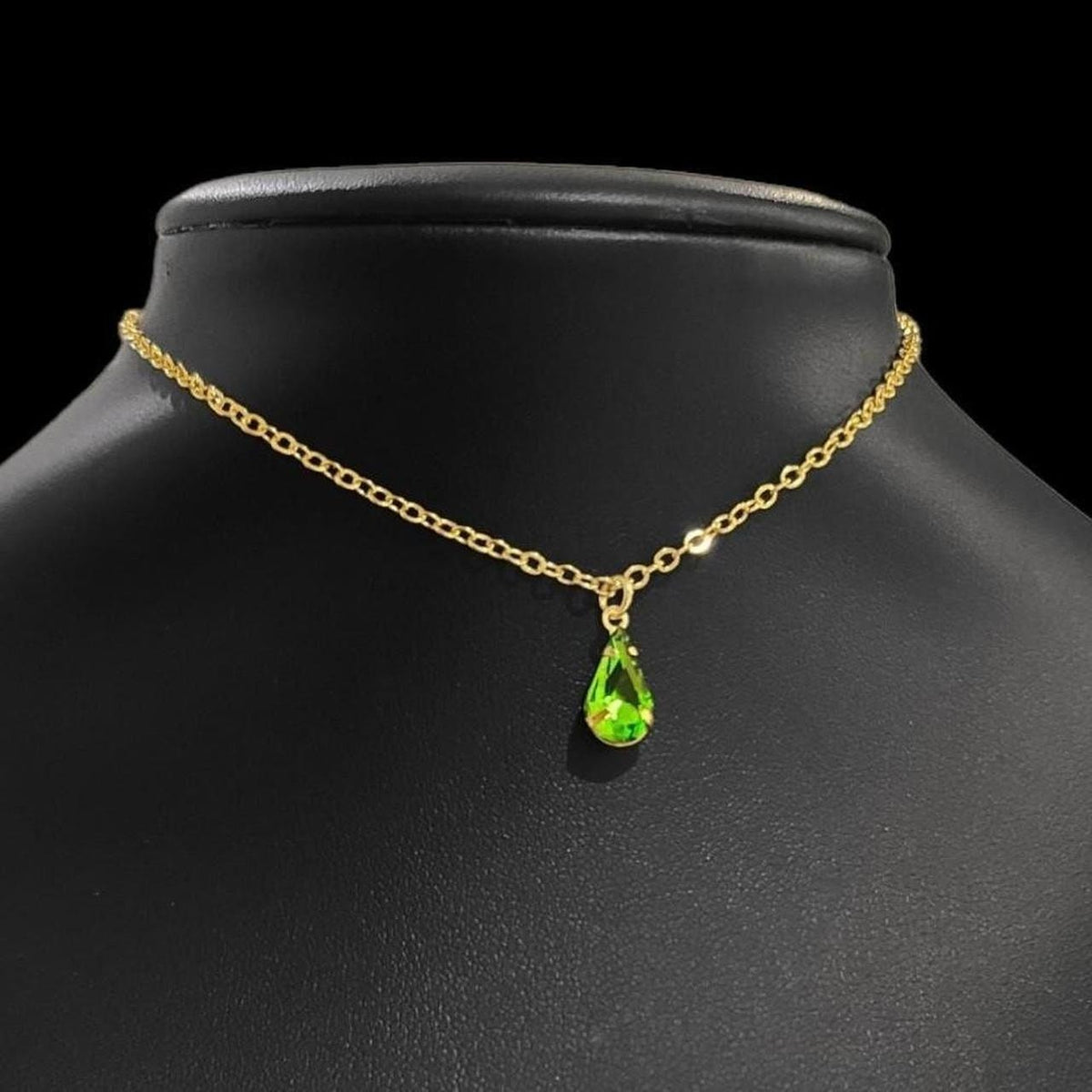 Green Gold Teardrop Choker.