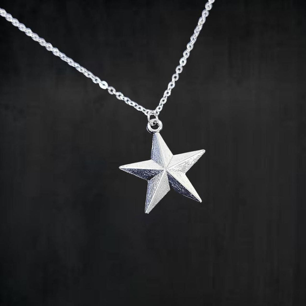 18" Silver Star Necklace - 001