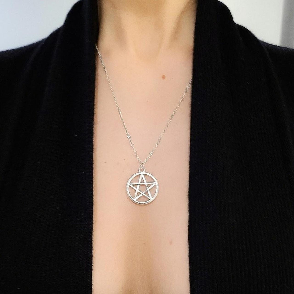 18" Silver Pentagram Necklace 005